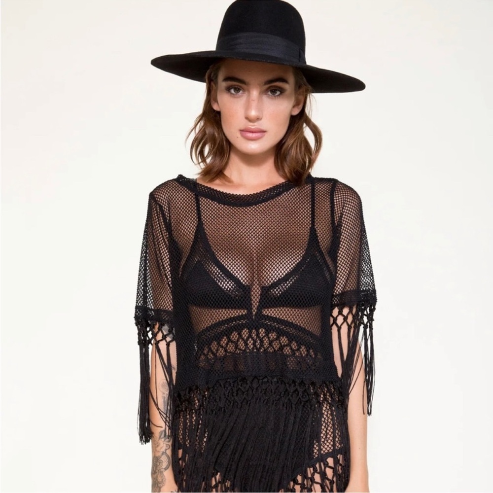EastnWest Label Bra and Top